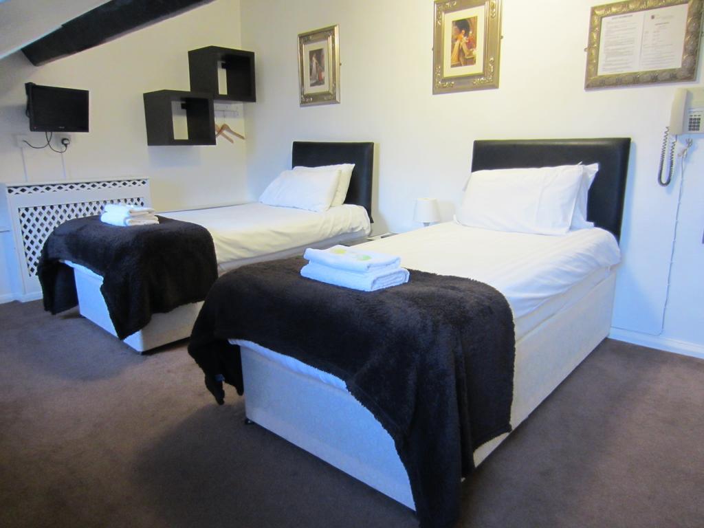 The Grail Court Hotel Burton-upon-Trent Rum bild
